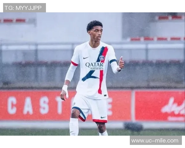 里昂以500万欧元先租后买19岁巴黎后卫卡马拉的转会消息解析